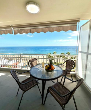Horizonte 3 Charming apartment with breathtaking sea view at first line of Fuengirola beach